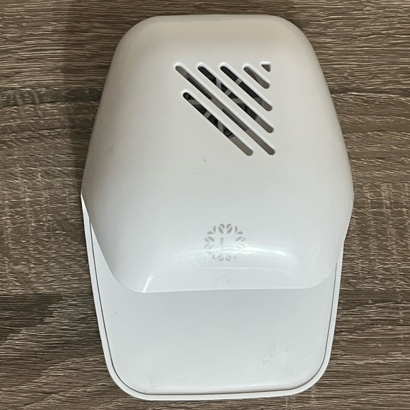 Lomi Beauty Portable Fan Nail Dryer - Picture 2 of 10